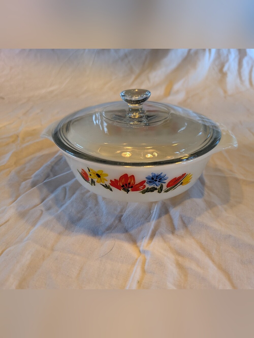 2/40$Vintage White Glass Casserole Dish with Red, Yellow and Blue Floral Pattern